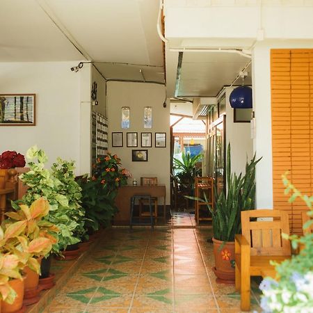 Nu Phen Homestay Chiang Mai Ngoại thất bức ảnh